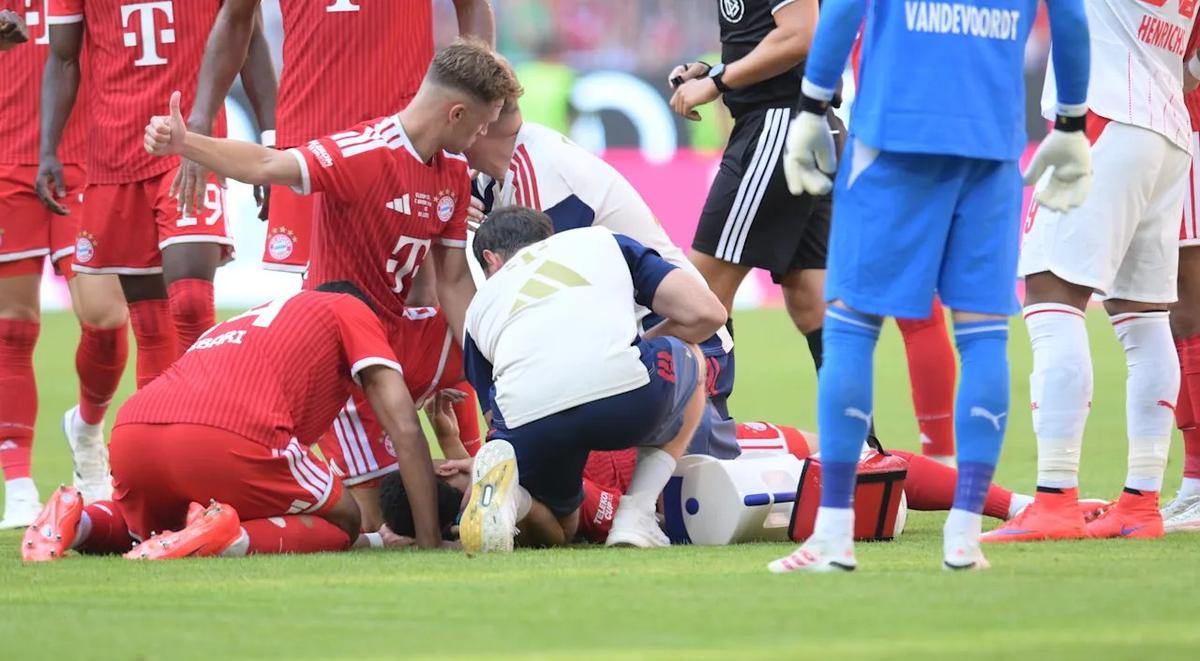 Jamal Musiala s-a prăbușit pe teren în amicalul Bayern - Leipzig