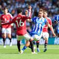 Tânărul Jack Hinshelwood (în duel cu Amad Diallo) este dorit de Arsenal și Manchester United // foto: imago images