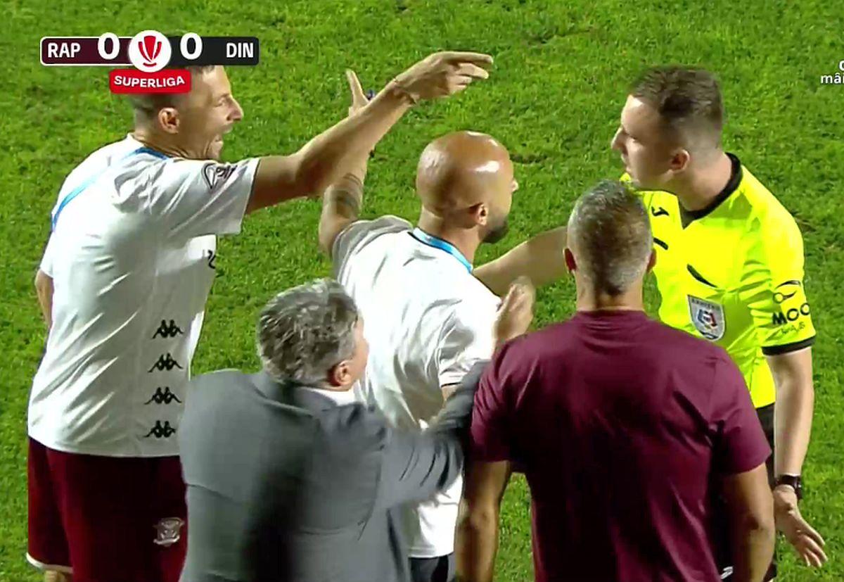 Daniel Pancu, eliminat după o criză de nervi în Rapid - Dinamo