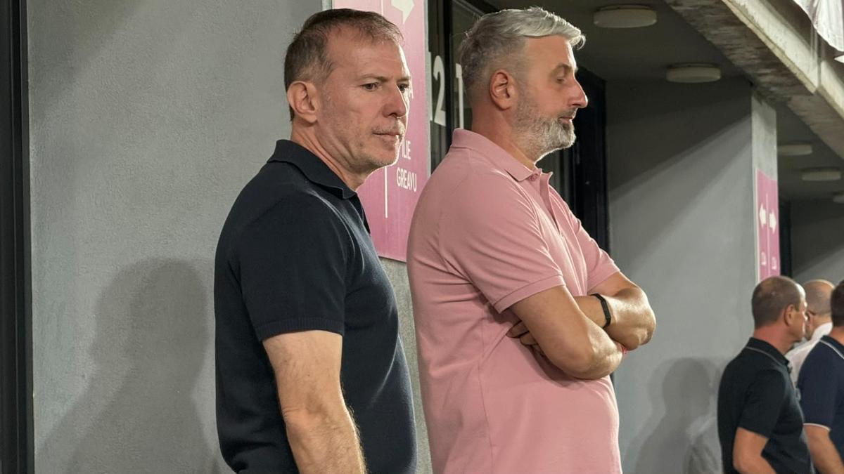 Apariție rară la Rapid - Dinamo » Fostul acționar, surprins după multă vreme în tribunele Giuleștiului
