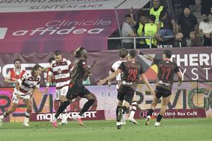 Dinamo ar putea pierde „cel mai bun jucător din România” în ultimele ore din perioada de mercato