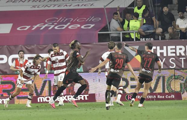 Dinamo ar putea pierde „cel mai bun jucător din România” în ultimele ore din perioada de mercato