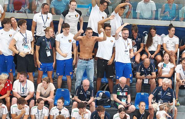Din tribune, David Popovici a exclamat: „Una dintre cele mai bune curse pe care le-am văzut vreodată!”
