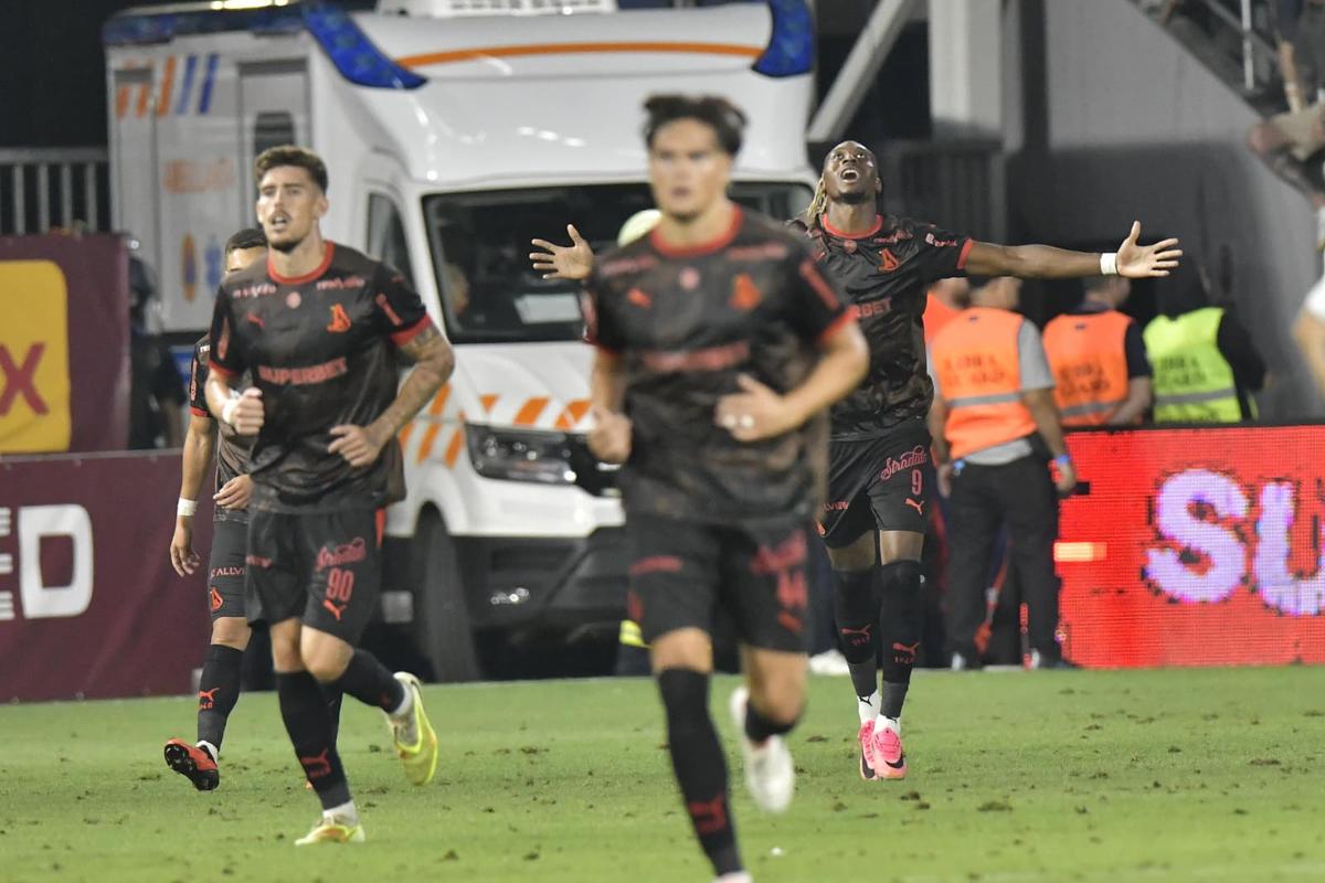 Lovitură pentru Dinamo! A ieșit accidentat în derby-ul cu Rapid