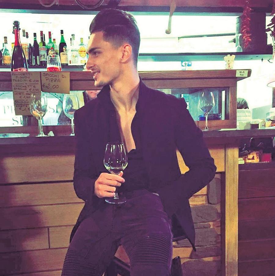 INSTASPORT // FOTO Andrei Peteleu, mereu cu iubita » Fundașul este extrem de îndrăgostit de Consuelo