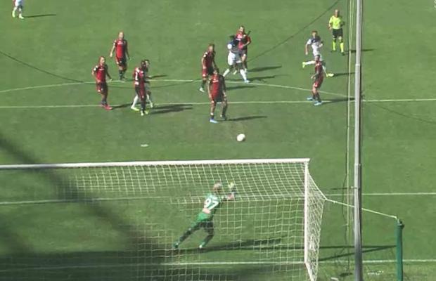GENOA - ATALANTA 1-2 // VIDEO Ionuț Radu a primit un gol spectaculos în ultimul minut! Portarul a avut totuși 3 intervenții decisive