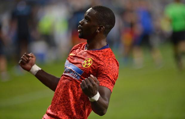 CRAIOVA - FCSB 0-1 // Juvhel Tsoumou, eroul roș-albaștrilor la debut: „Ei mi-au dat încredere și eu i-am răsplătit”