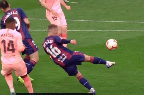 Argentinianul Pablo de Blasis (32 de ani) a dat un golazo cu Barcelona în 2019, are meciuri tari în Bundesliga sau LaLiga și ar avea cel mai mare salariu din România.