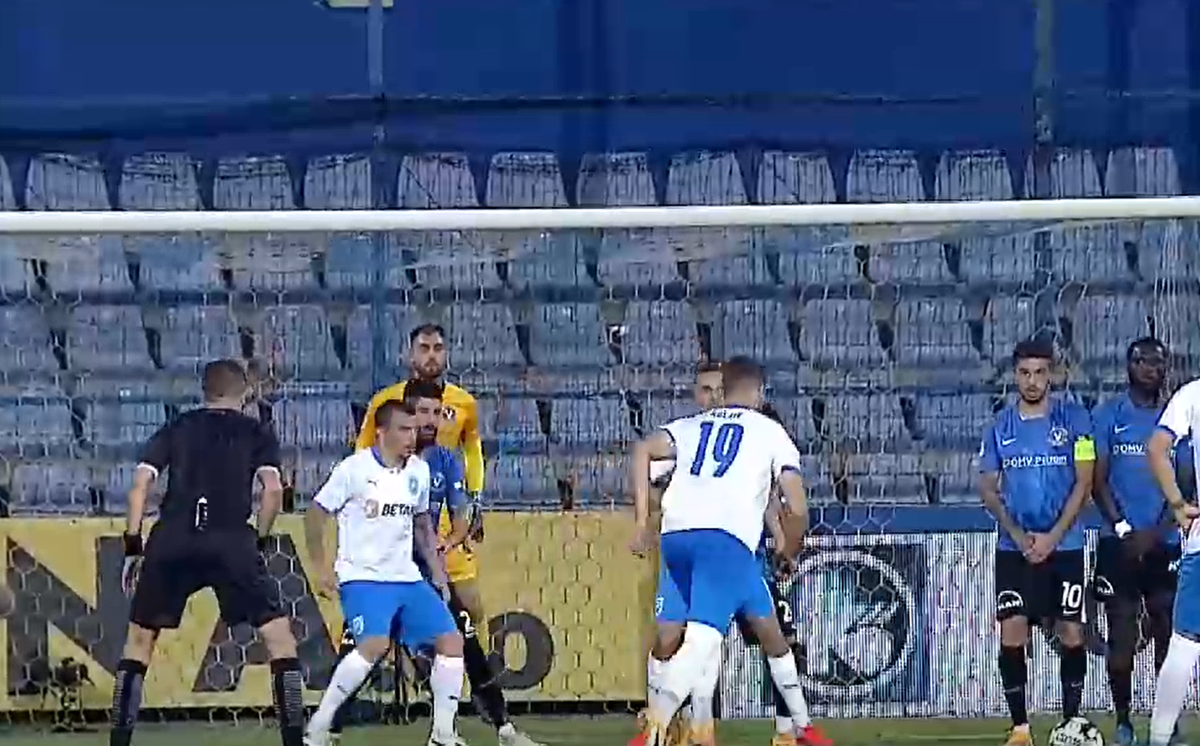 FOTO + VIDEO Cornel Dinu, amuzat de un gol din Viitorul - Craiova 1-4: „Fugiți, mă! Il loveşte ghiuleaua”