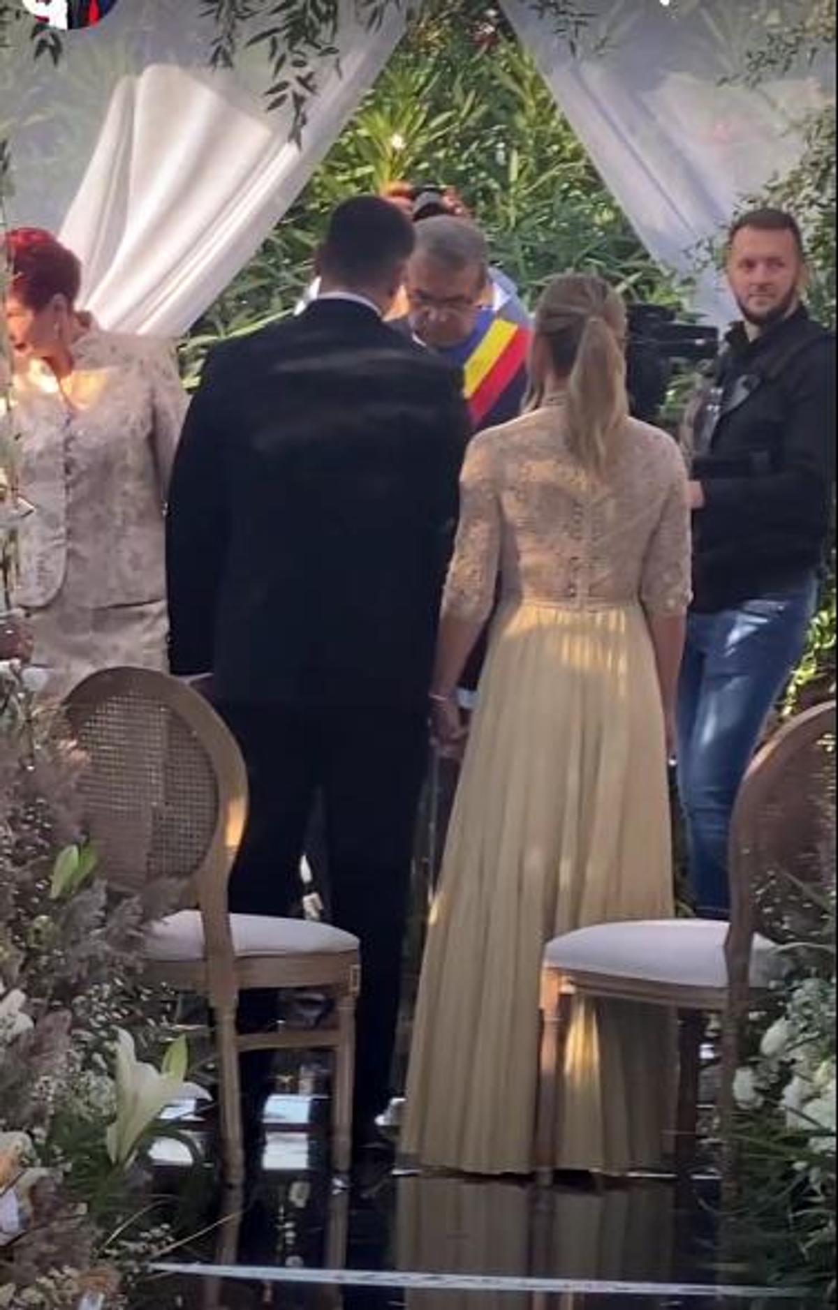 Simona Halep s-a căsătorit azi cu Toni Iuruc! Primele imagini cu cei doi miri + Momentul în care Simona spune „Da”