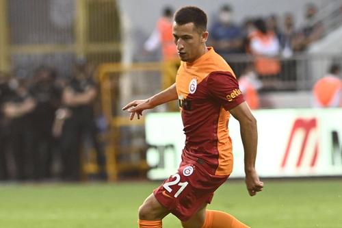 Mihai Stoica (56 de ani), managerul general de la FCSB, dezvăluie că Olimpiu Moruțan (22), fostul mijlocaș ofensiv al roș-albaștrilor, are probleme de adaptare la Galatasaray.
