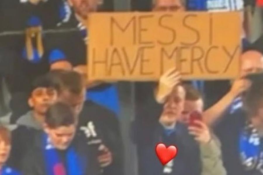 Sursă foto: Instagram SportBible „Messi, ai milă!” » Cum a fost așteptat argentinianul în Belgia, la primul meci pentru PSG în Champions League