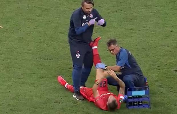 Accidentat de minge » Titularul-surpriză din echipa lui Dică s-a „rupt” într-un mod ciudat