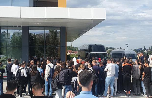 L-au așteptat pe Ronaldo la balcon și la hotel! » Agitație uriașă la Chișinău, înainte de Sheriff - Manchester United