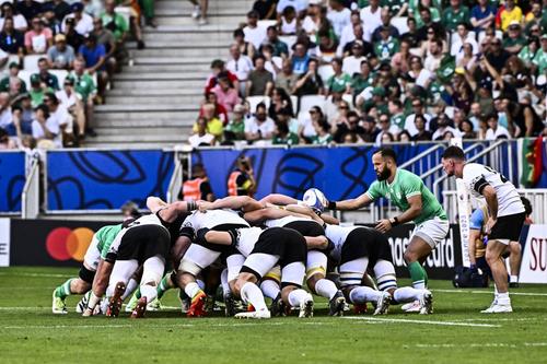 ”Stejarii” într-o grămadă la meciul cu Irlanda FOTO Imago Images