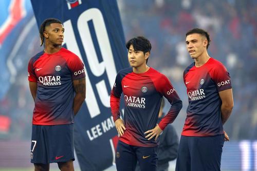 Lee Kang-in, în centru, alături de Ugarte și Ndour, noile achiziții ale PSG // Foto: Imago