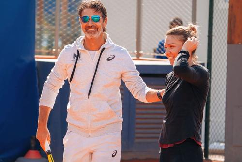 Colaborarea dintre Simona Halep și academia lui Mouratoglou: de la zâmbete pe teren la dureri de cap și o suspendare pentru dopaj
