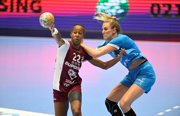 Provocări diferite în Liga Campionilor: CSM pornește favorită, Rapid trebuie să strângă rândurile