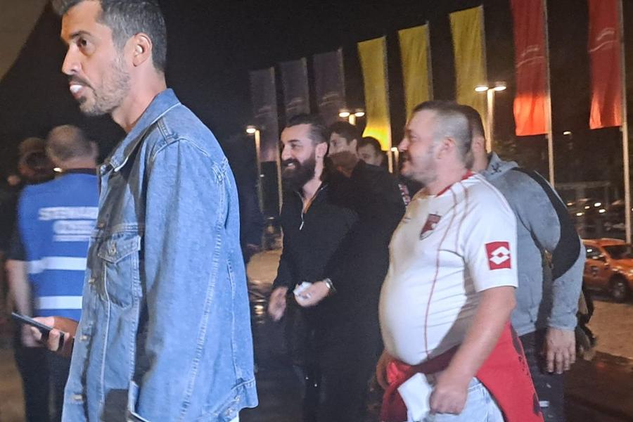 Elis Bakaj, în negru Detalii de la Dinamo - FCU Craiova 0-1: Vasilică i-a citit pe „câini”, dar a lăsat totul la vedere + Prezențe-surpriză pe Arena Națională