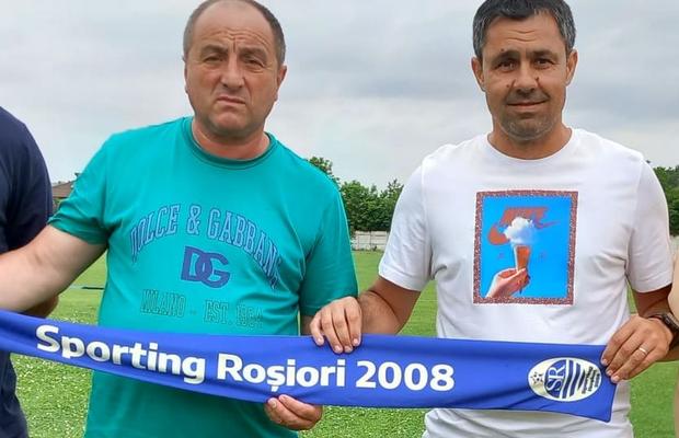 Sar scântei! Antrenorul jucătorilor acuzați că au pariat pe eșecul propriei echipe a izbucnit: „El joacă mai mult la jocuri de noroc! L-am scos ca să nu facă insolație”