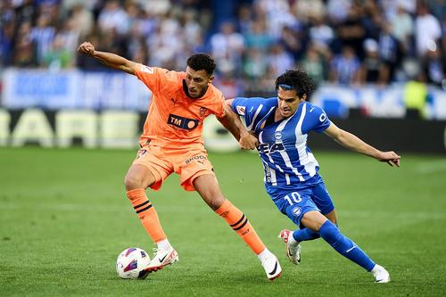 Ianis Hagi, în alb-albastru // foto: Guliver/gettyimages