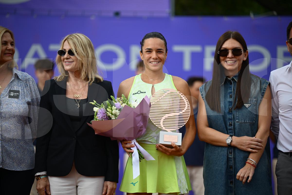Miriam Bulgaru, campioană la Țiriac Foundation Trophy 2024 » Festivitate specială, cu Țiriac, Nadia și Halep