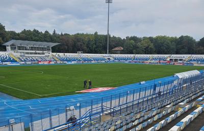 Se umple stadionul echipei de tradiție la meciul decisiv din play-out? Câte bilete s-au vândut cu o zi înainte