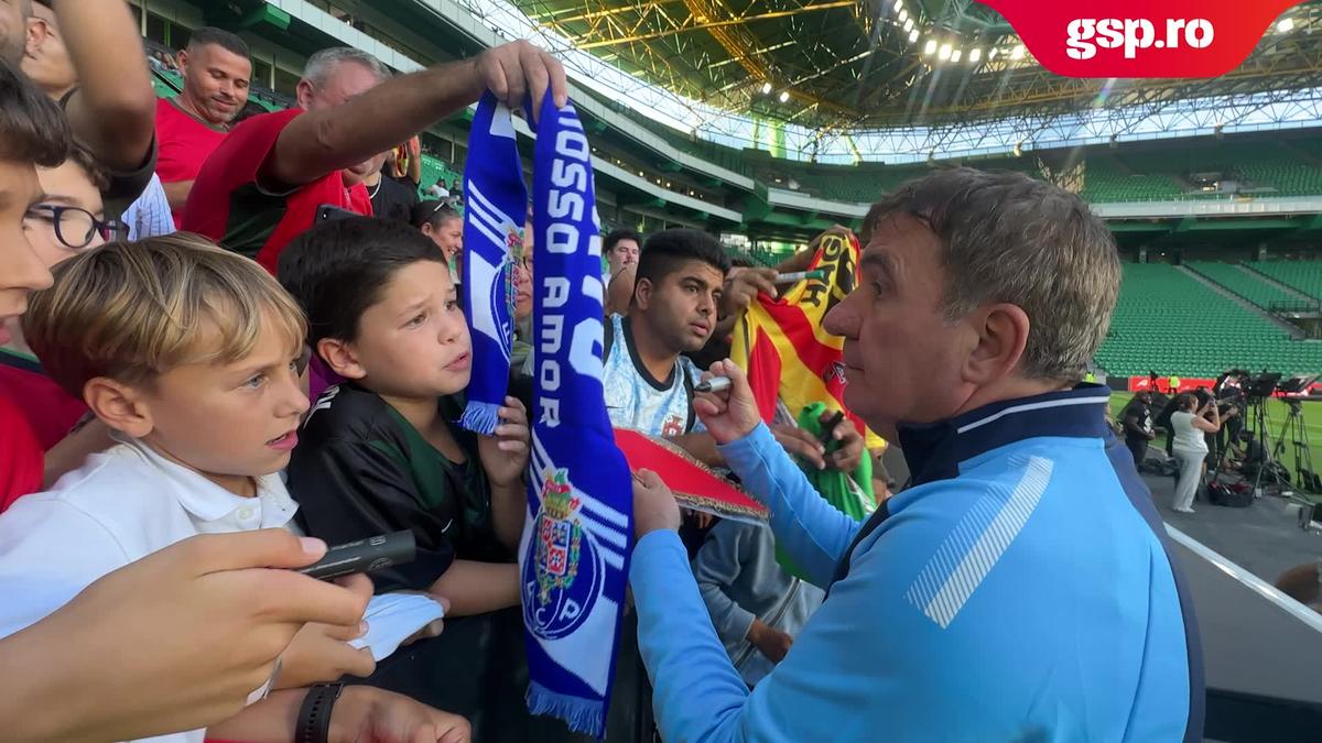 Imagini de senzație surprinse de GSP la Legends Charity Game: Gică Hagi, asaltat de fani la Lisabona » Reacție genială pe gazon: „E cam mare terenul ăsta”