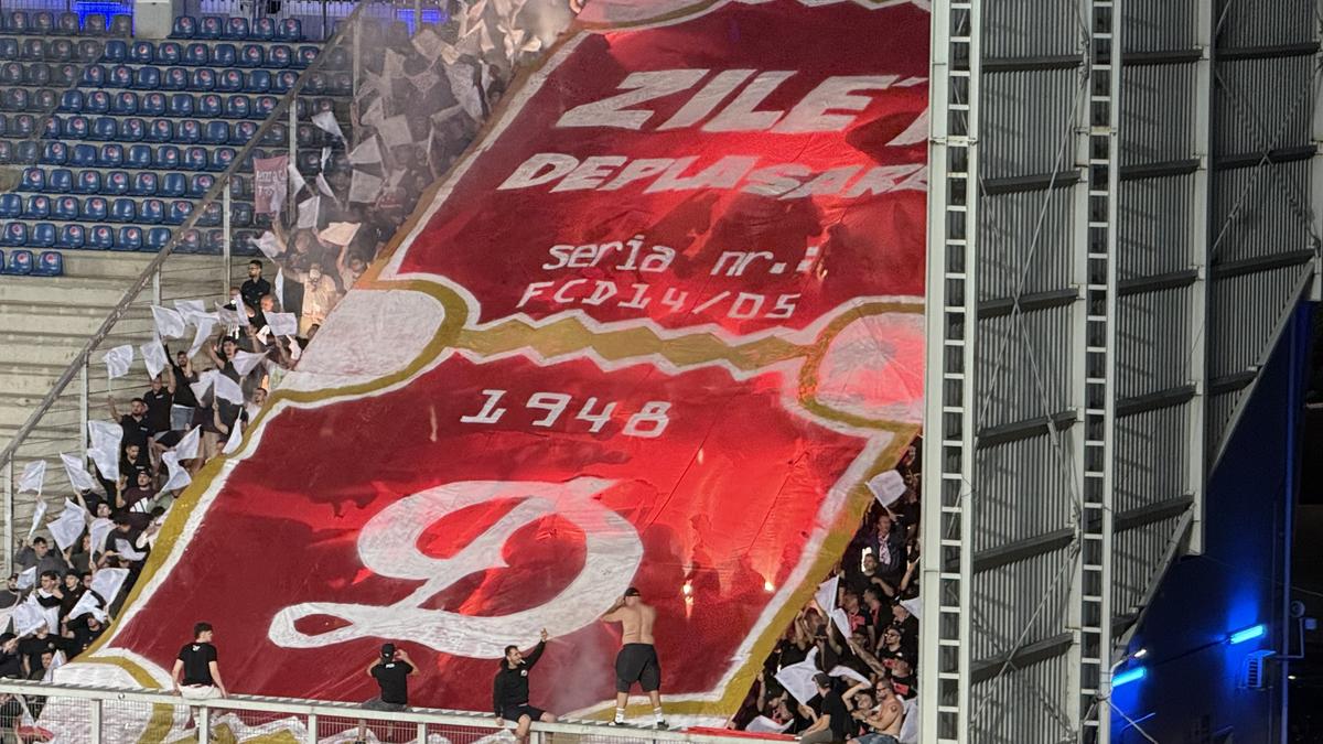 Atmosfera la Petrolul - Dinamo