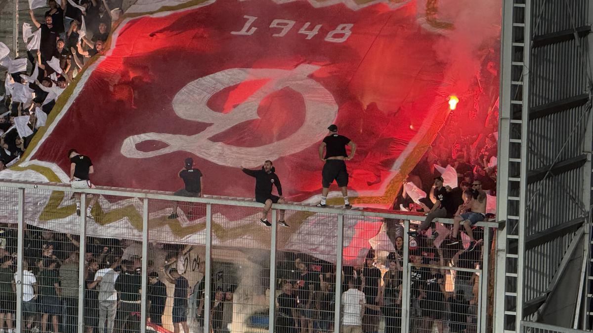 Atmosfera la Petrolul - Dinamo