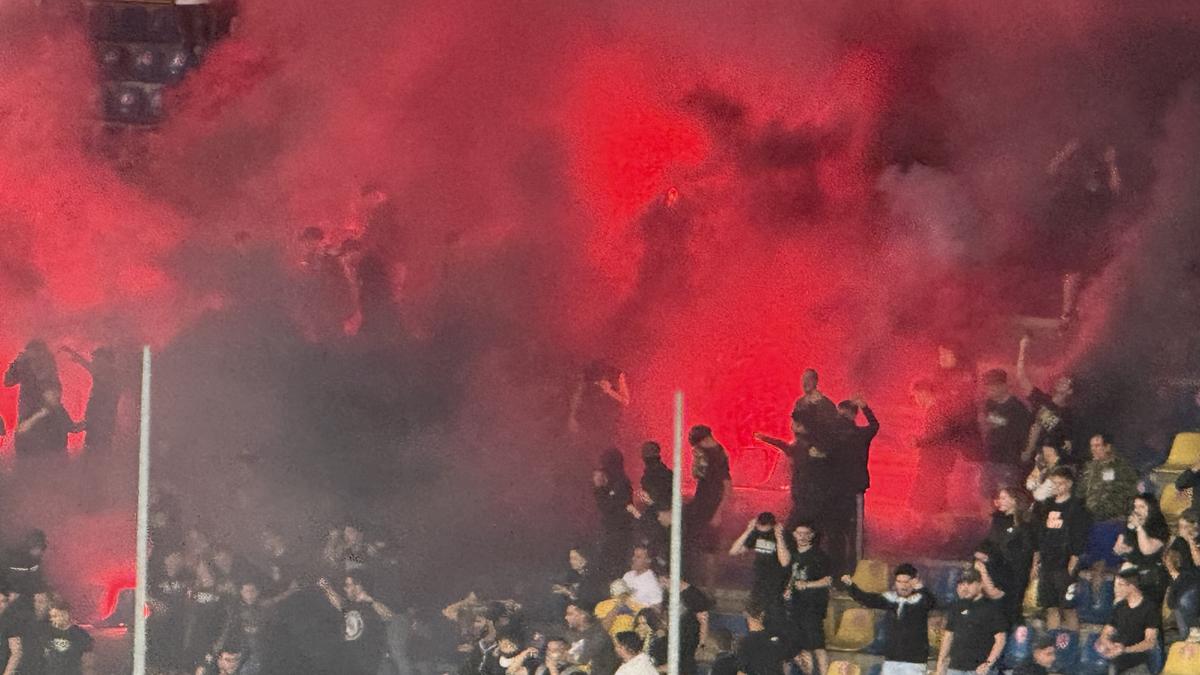 Atmosfera la Petrolul - Dinamo
