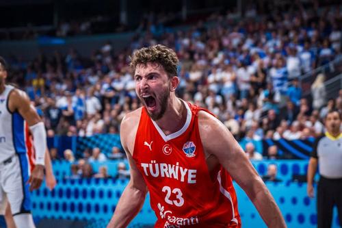 Alperen Șengun, vedeta Turciei/Foto: fiba.basketball