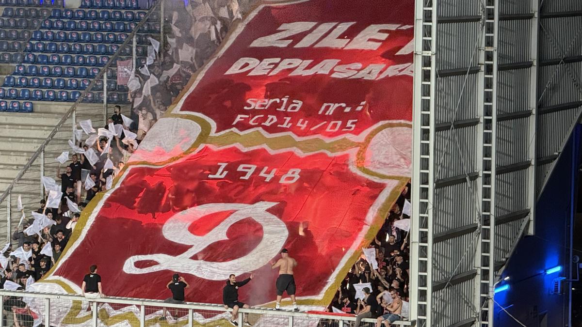 Atmosfera la Petrolul - Dinamo