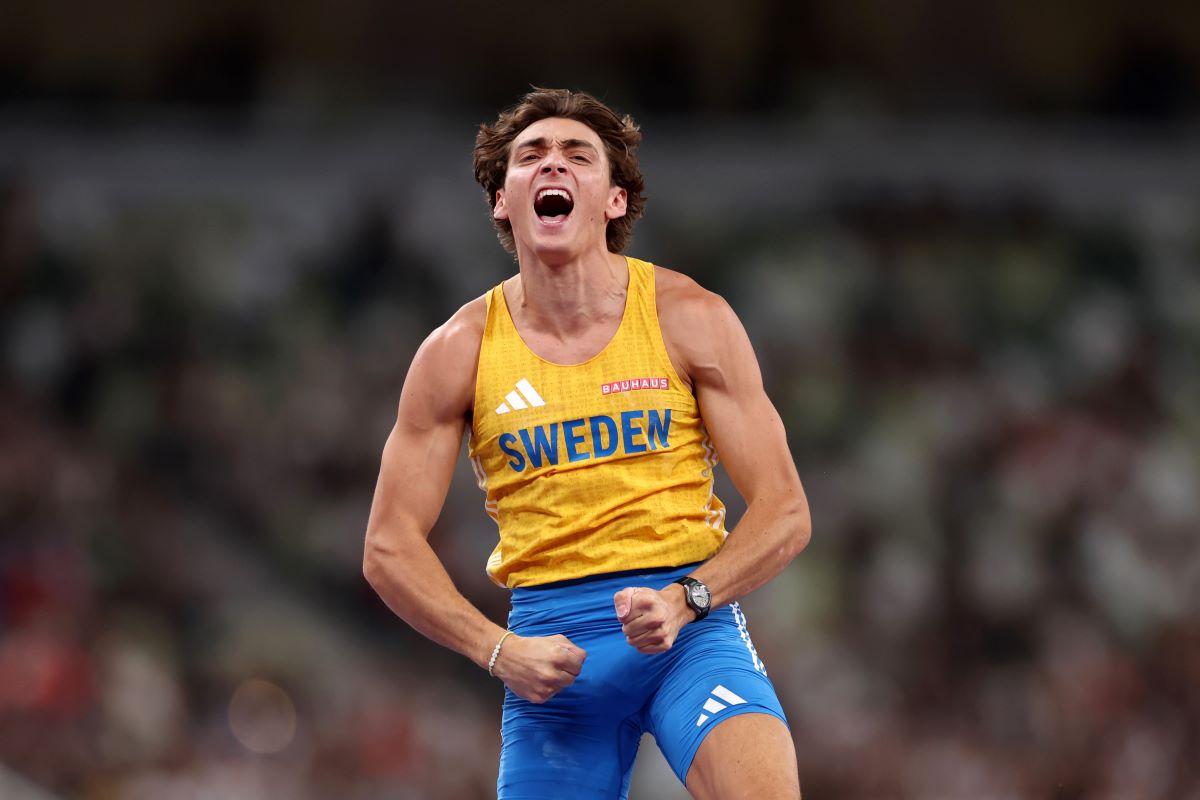 Armand Duplantis, record mondial răsplătit cu 170.000 de dolari » Ce spun adversarii: „Are tot ce își dorește fiecare săritor”