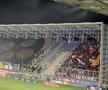 Scenografii spectaculoase la meciul Petrolul - Dinamo, din Superligă. Foto: Andrei Crăițoiu (GSP.RO)