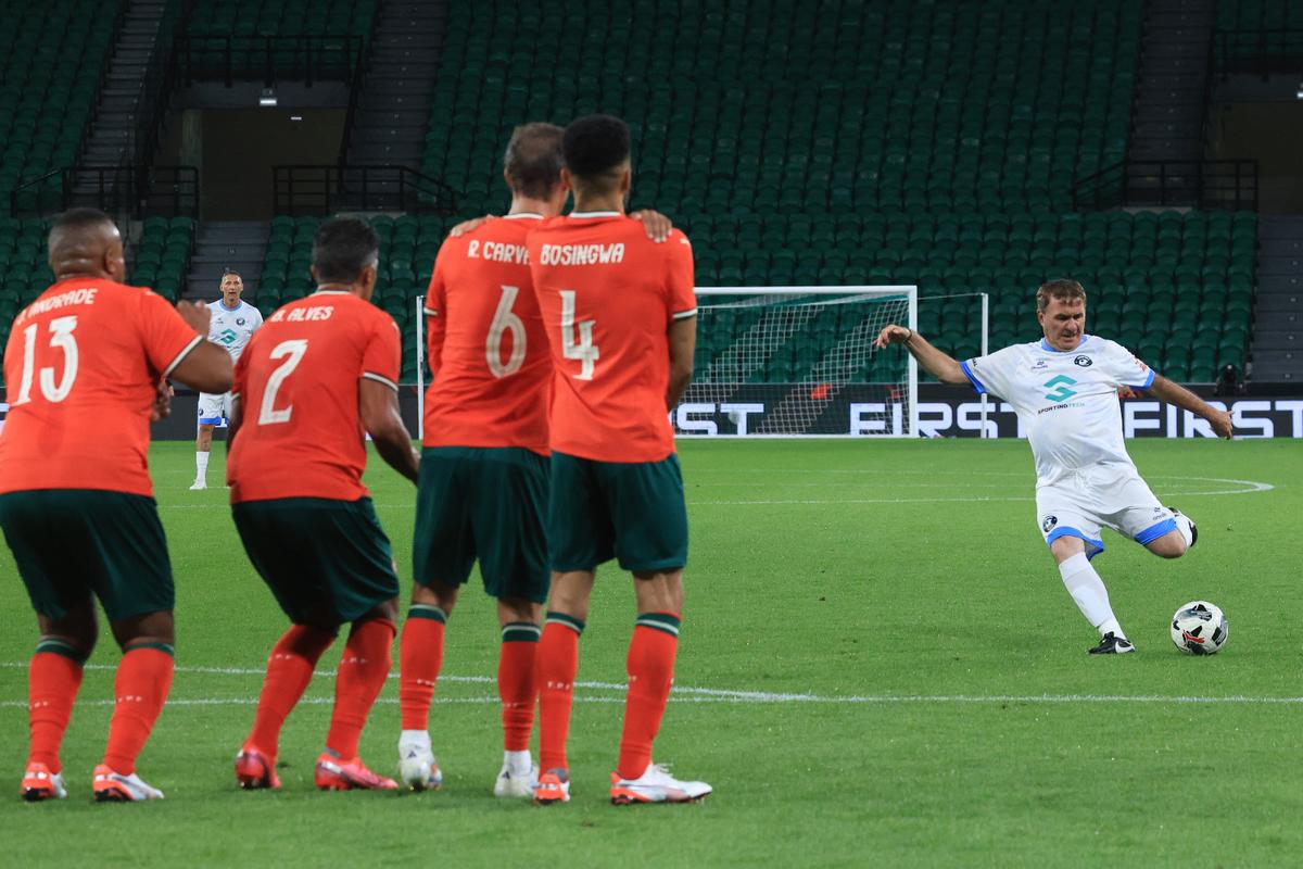 Gică Hagi în Legends Charity Game/ foto: Ionuț Iordache GSP