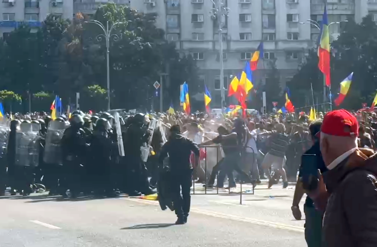 Ciprian Paraschiv, în mijlocul protestelor violente din București