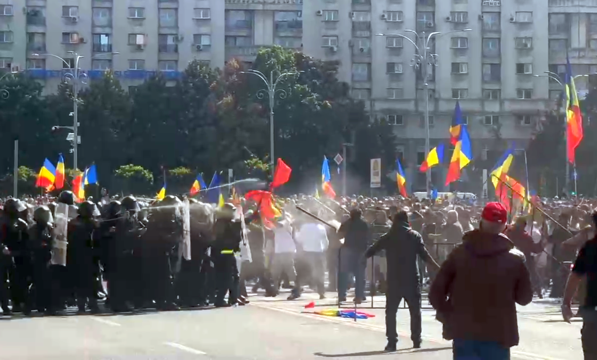Ciprian Paraschiv, în mijlocul protestelor violente din București