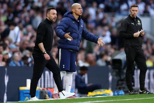 Managerul lui Tottenham, Roberto De Zerbi, și Richarlison sunt la cuțite / Foto: GettyImages