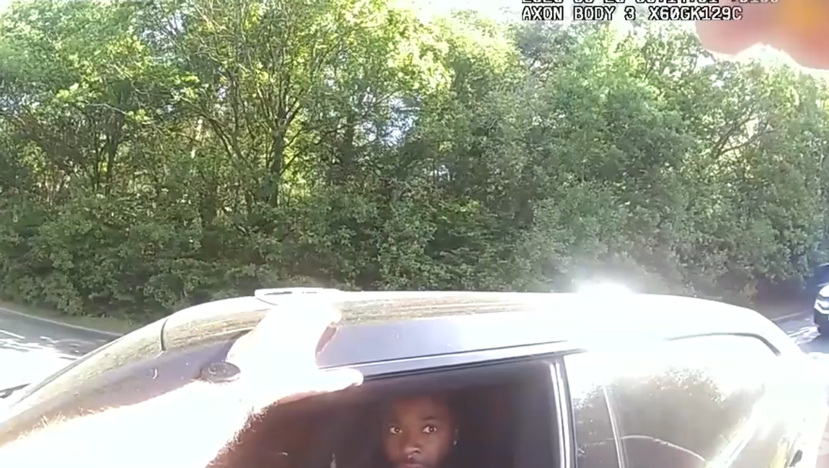Raheem Sterling, reținut în Anglia! Avea în posesie gaz ilariant
