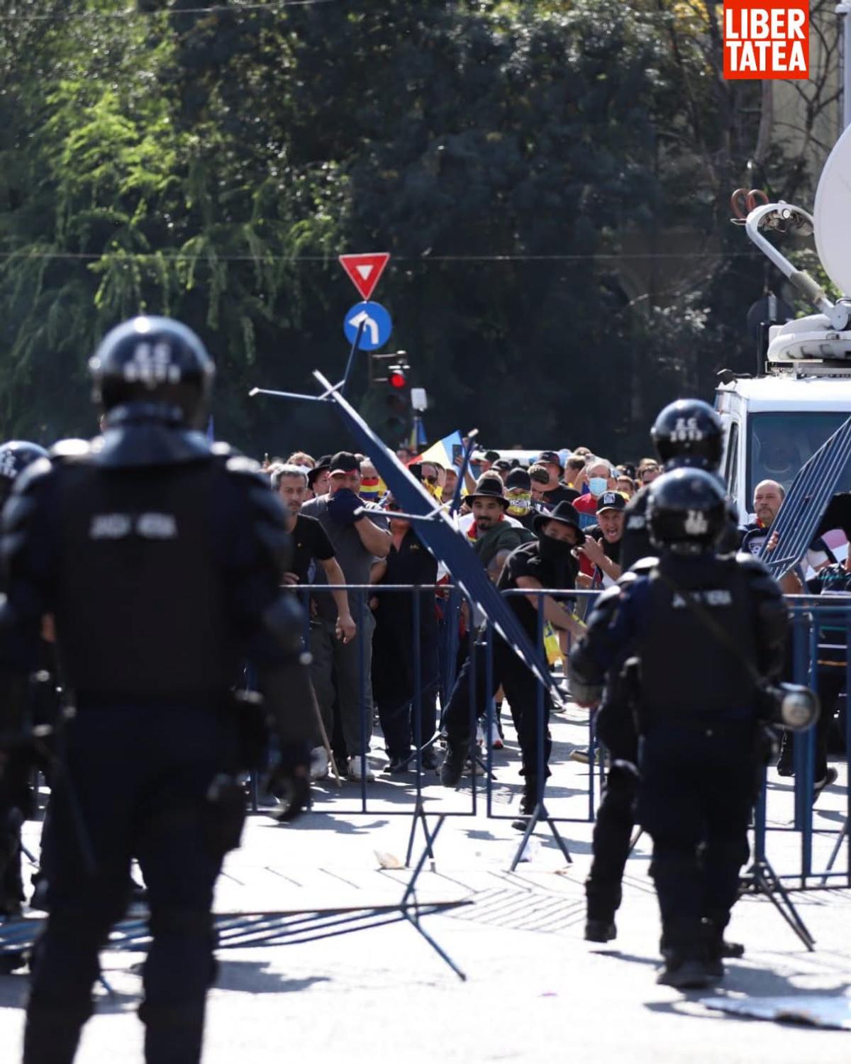 Ciprian Paraschiv, în mijlocul protestelor violente din București