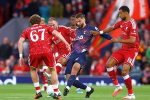 Liverpool - Tottenham, duel în al treilea tur din Cupa Ligii Angliei » Deschidere de scor în minutul 21