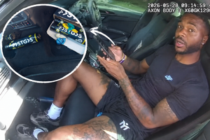 Au apărut imaginile » Fostul superstar din Premier League, prin cu gaz ilariant în Lamborghini: arestat pe loc!
