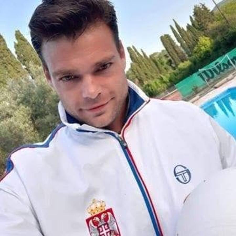 Vladimir Odobasic Nu s-a abținut, iar acum plătește » Comentariile pro-ruse i-au adus retragerea licenței de antrenor