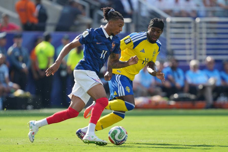 Anthony Elanga în timpul meciului dintre Suedia și Franța, duel la Campionatul Mondial din 2026 // foto: imago images Suedia și-a pierdut vedeta din atac pentru duelul cu România: șanse minime să fie convocat