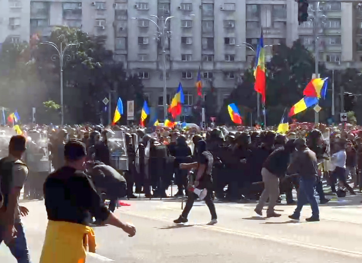 Ciprian Paraschiv, în mijlocul protestelor violente din București