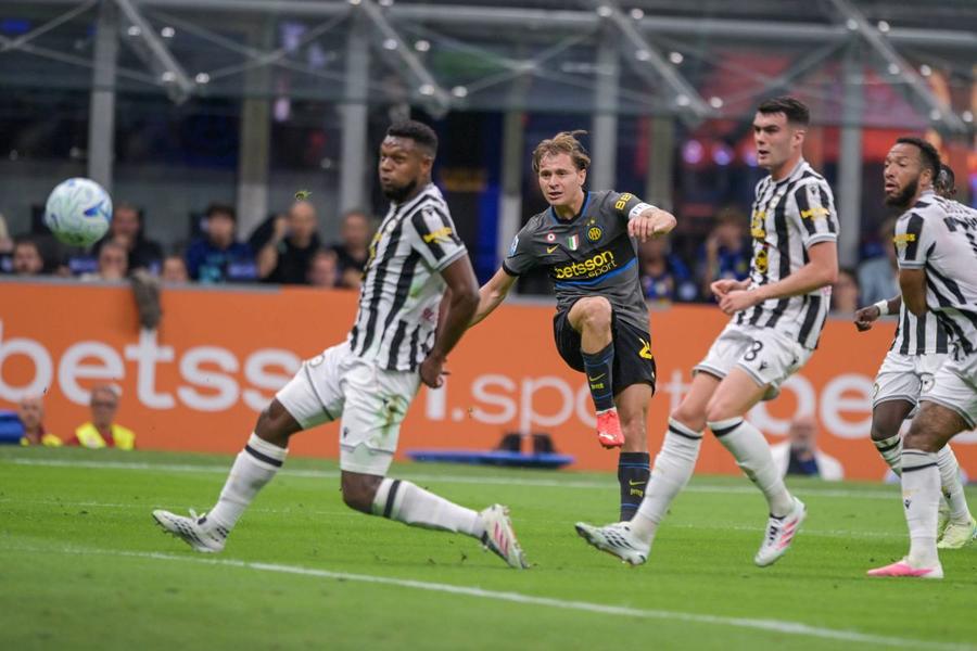 Nicolo Barella, marcator în festivalul de goluri de la Milano, Inter - Udinese 5-3 / Foto: Imago S-a scris istorie în Il Calcio: a dispărut total din primele două ligi