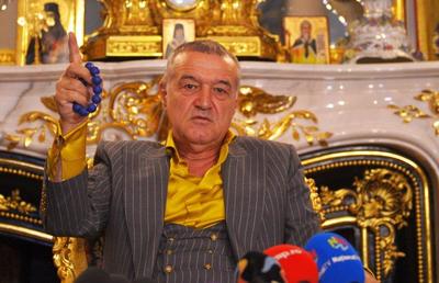 Gigi Becali vrea să combată COVID-19 cu medicamente care nu sunt aprobate de Ministerul Sănătății: „Bă, nu trece cu paracetamol!”