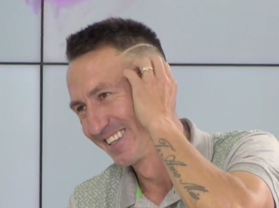 Ayza, amuzat de episodul probei din Ucraina INTERVIU EXCLUSIV Cel mai vechi străin din România, dezvăluiri șocante: „Un coleg mi-a transmis să nu dau gol și să pierd mingile până primim două goluri! Am pierdut cu 3-0!”