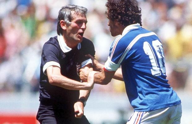 Misterele fotbalului: cum a devenit un penalty motiv de scandal mondial și ce rol a avut un român